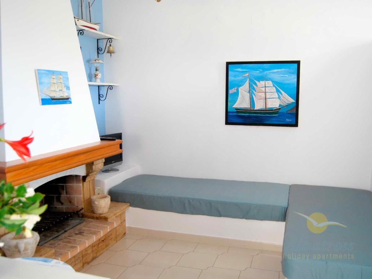 Albatross Holiday Apartments Ayios Sostis Exterior foto